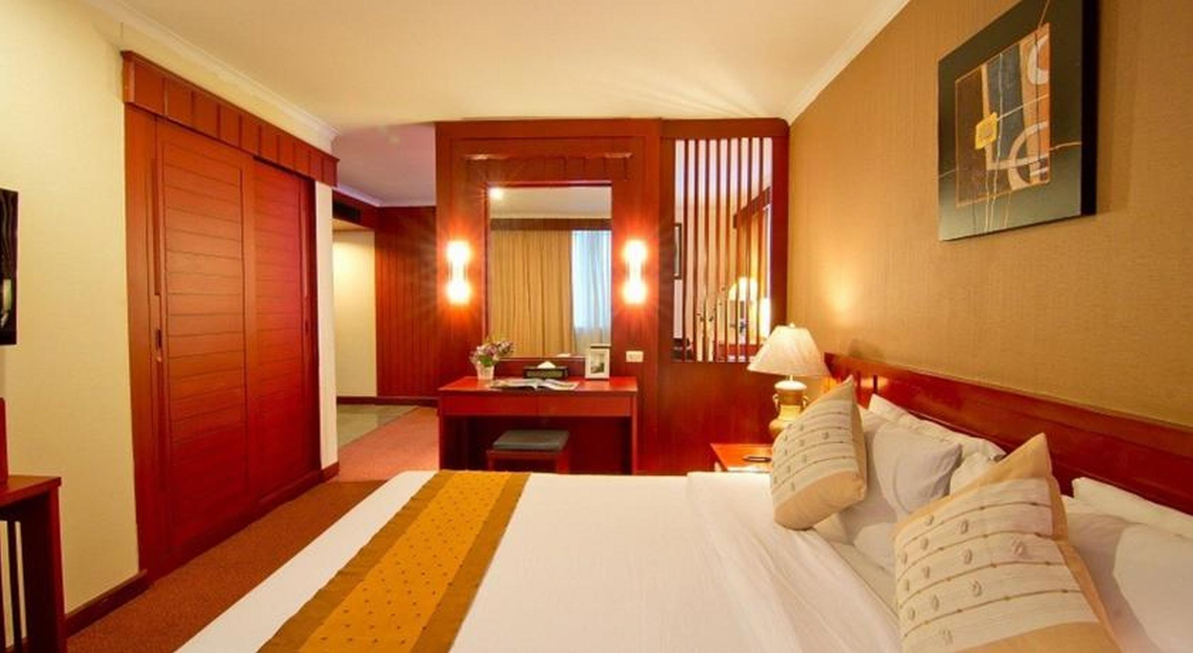 Manhattan Hotel Μπανγκόκ Εξωτερικό φωτογραφία