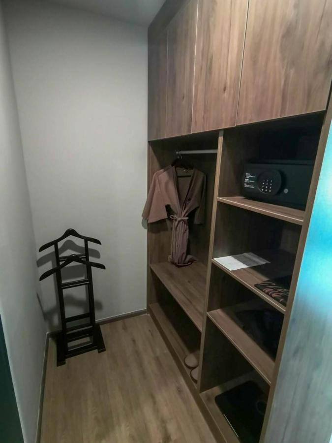 Manhattan Hotel Μπανγκόκ Εξωτερικό φωτογραφία