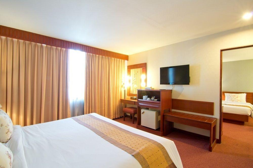 Manhattan Hotel Μπανγκόκ Εξωτερικό φωτογραφία
